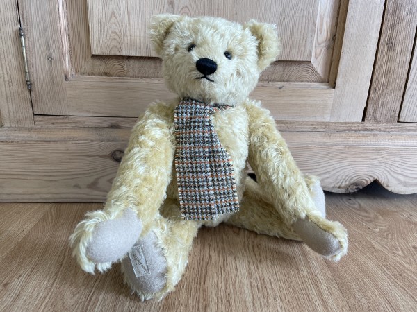 Ethan Teddy Bear - Jointed Mohair